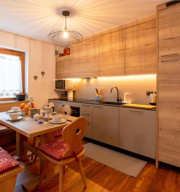 3-værelses lejlighed med balkon – Ca’ di nonón (Penia)