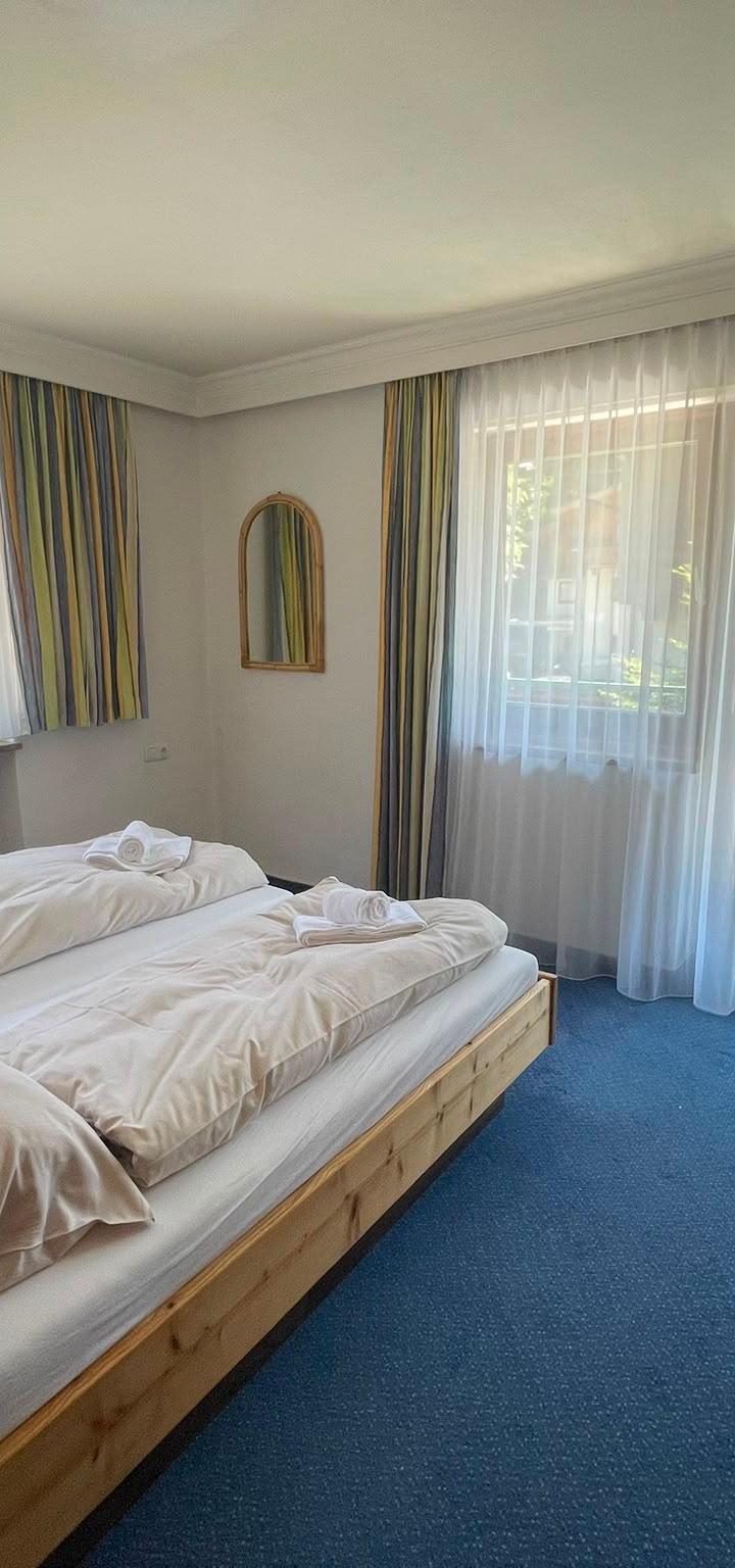 Dobbeltværelse med balkon max 2 pers. – Heli’s B&B (Hinterglemm)