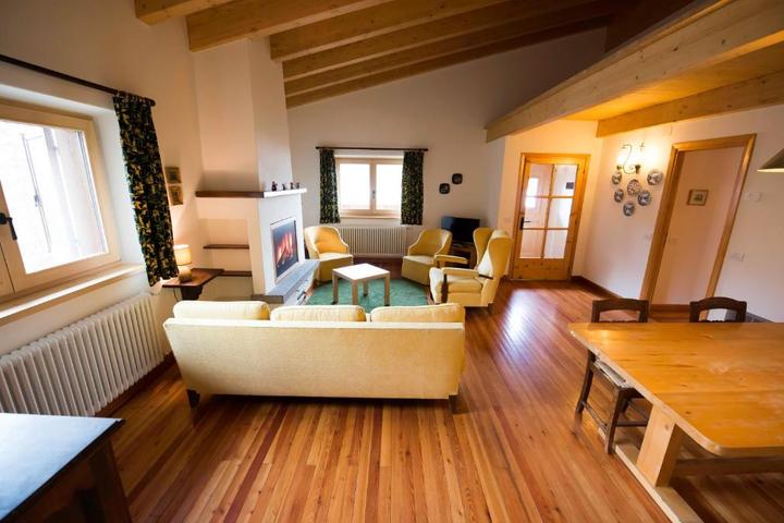 4-værelses lejlighed med balkon – Chalet Elena (1/16)