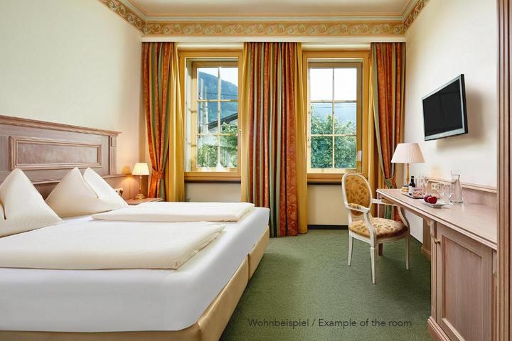 Dobbeltværelse ”Komfort” max 2 pers. – Grand Hotel (1/2)