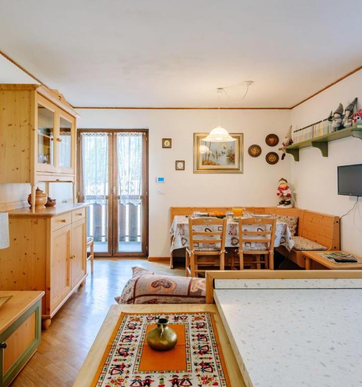 3-værelses lejlighed med balkon 46 m2 – Casa Marmolada (Penia)