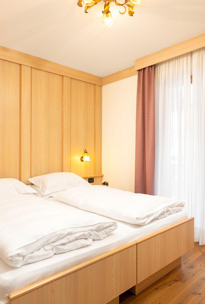 Familieværelse med balkon – Hotel Pareda