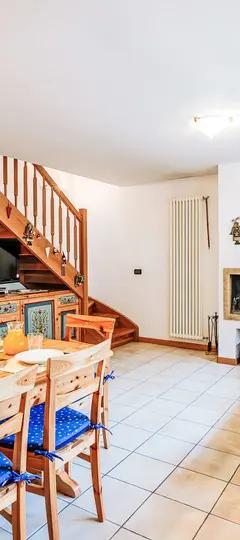 3-værelses lejlighed med balkon max 5 pers. – Casa Emilia