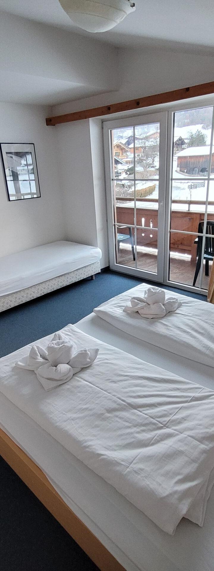 Trippelværelse m bjergudsigt max 3 pers. – Hotel Alpenhof