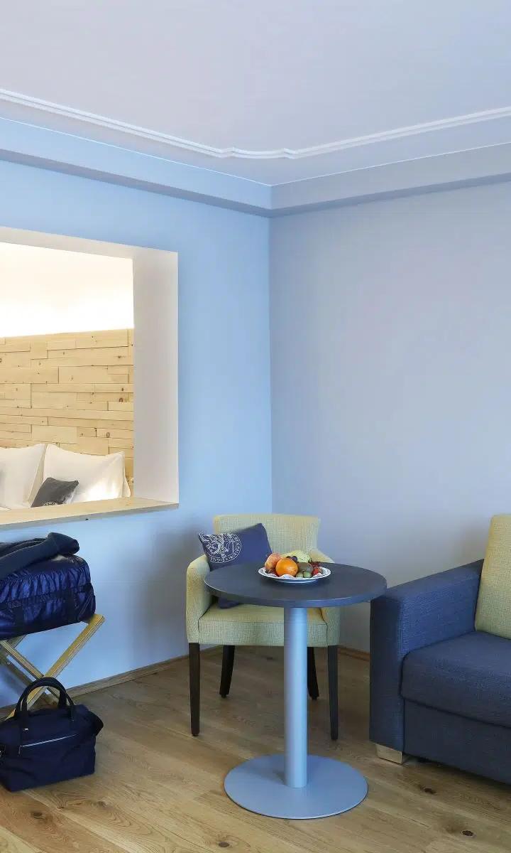 Deluxe Quadruple Room (1 sofa bed and 1 large bed) - Free WiFi – JUFA Alpenhotel Saalbach