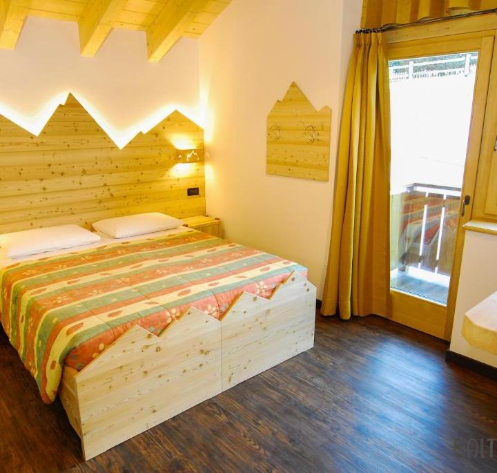 2-værelses deluxe lejlighed med balkon – Baita Cusini