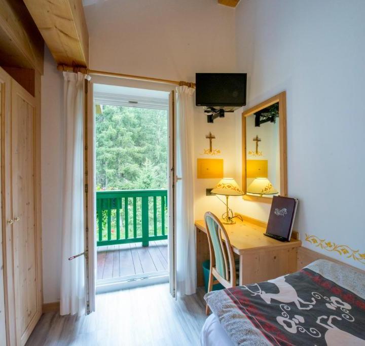 Enkeltværelse med balkon og udsigt – Hotel Villa Rosella (Alba)
