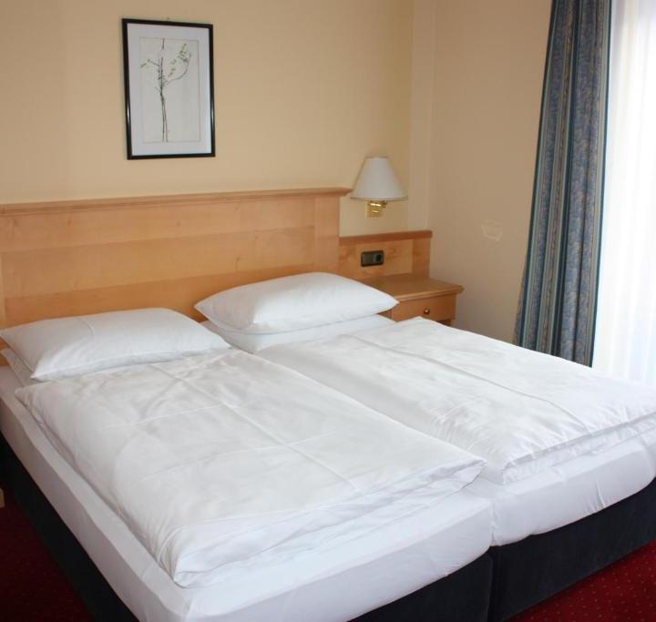Dobbeltværelse ECO max 2 pers. – Hotel Alpina Bad Hofgastein