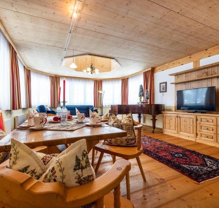 3-værelses comfort lejlighed med balkon – Breitlehenalm Hotel