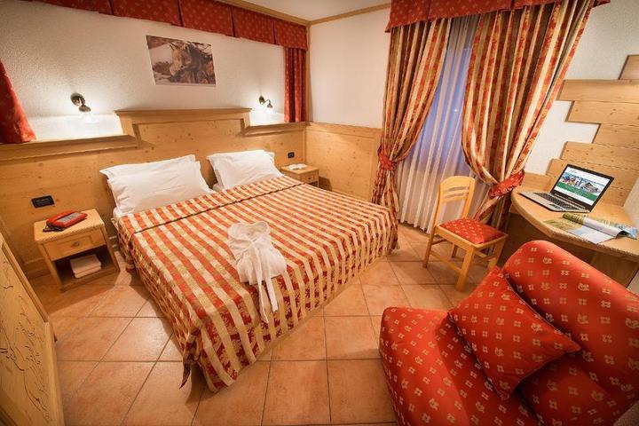 Dobbeltværelse max 2 pers. – Hotell Bucaneve (1/3)
