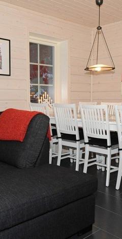 Lindvallen – FJÄLLHEMSVÄGEN 22 E – 3 soveværelser, 8 senge, 79m2 – Falkens Radhus