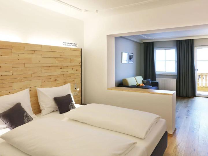 4-sengsværelse Standard max 4 pers. – Jufa Alpenhotel Saalbach (1/6)