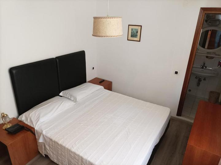 Economy dobbeltværelse – Villa Emma (Alba) (1/4)