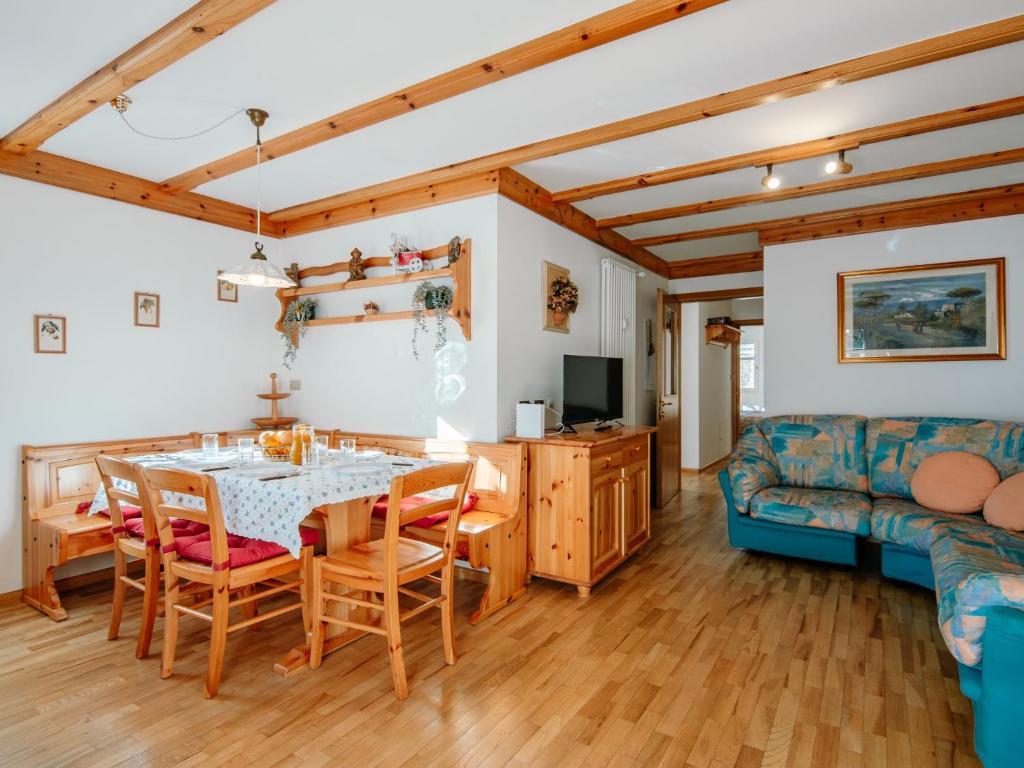 4-rumslägenhet med balkong – Casa Bucci (Campestrin)