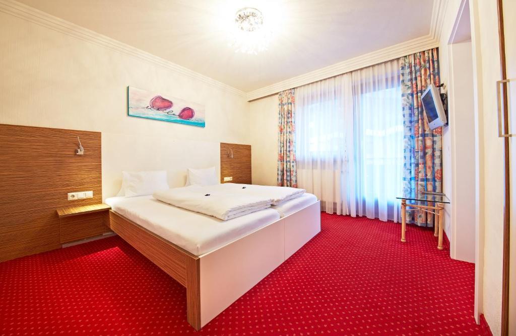 Stort familieværelse max 4 pers. – Heli's B&B (Hinterglemm)