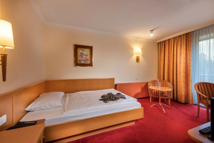 Enkeltværelse m balkon comfort max 1 pers. – Johannesbad Hotel Palace (1/2)
