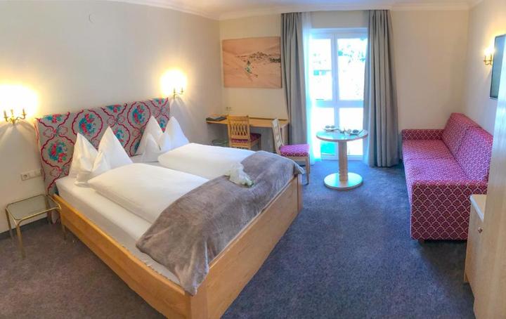 Deluxe dobbeltværelse 2+1 pers. – Andi's Skihotel (1/6)