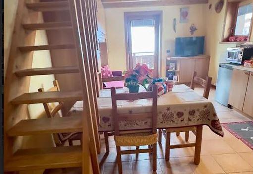 2-rumslägenhet med balkong 50m2 max 3 pers. – Sarochin Lägenheter