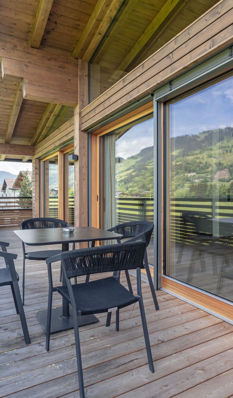 Penthouse mit 3 Schlafzimmern & IR-Sauna