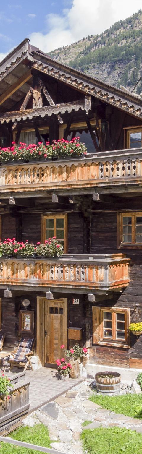 Beim Holzschnitzer – Sölden