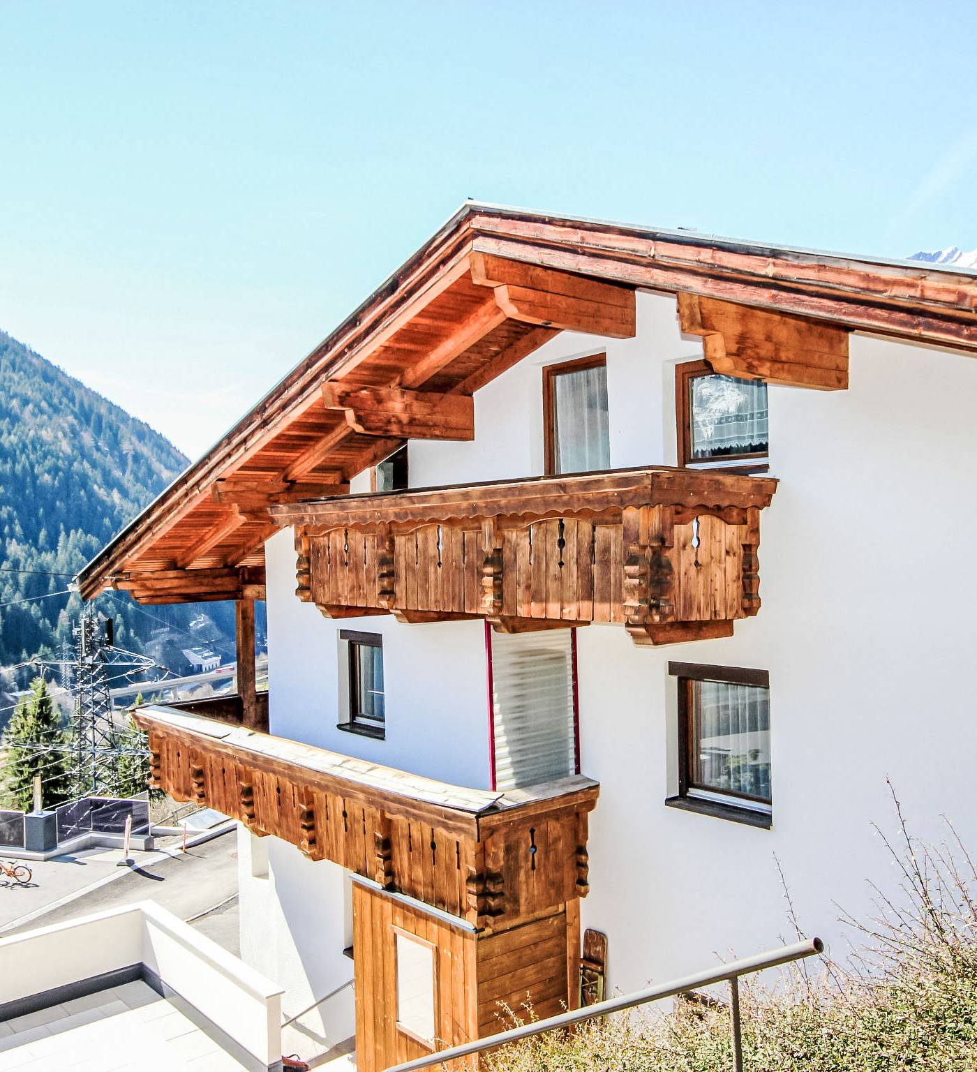 Hus, Flirsch, St. Anton