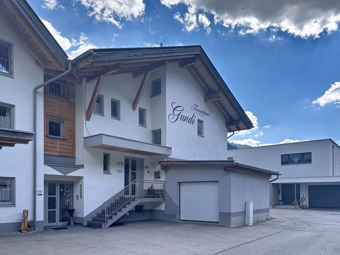 Lägenhet (5 pers.) – Ferienhaus Gundi