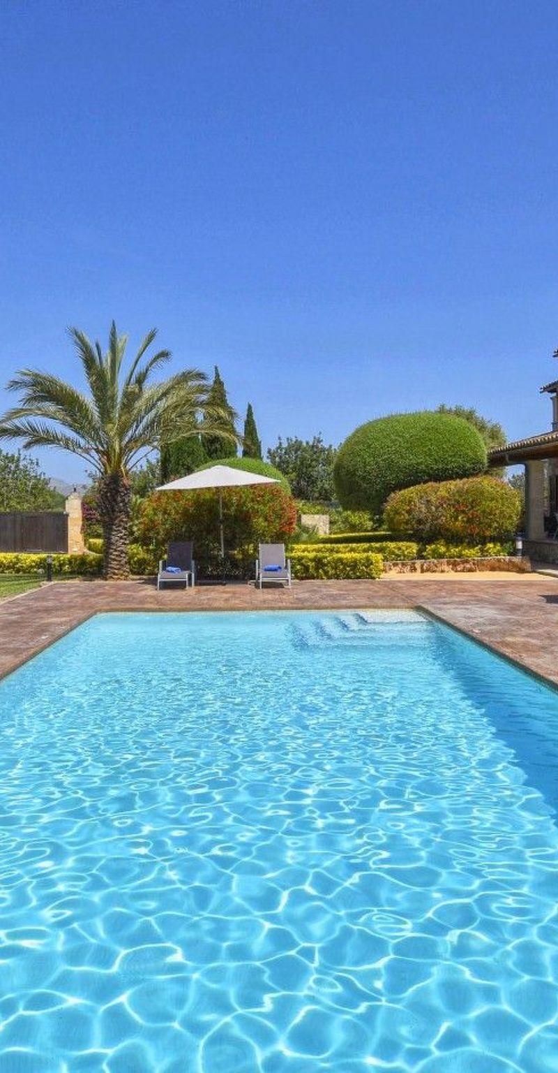 Villa mit Garten, Grill und Terrasse