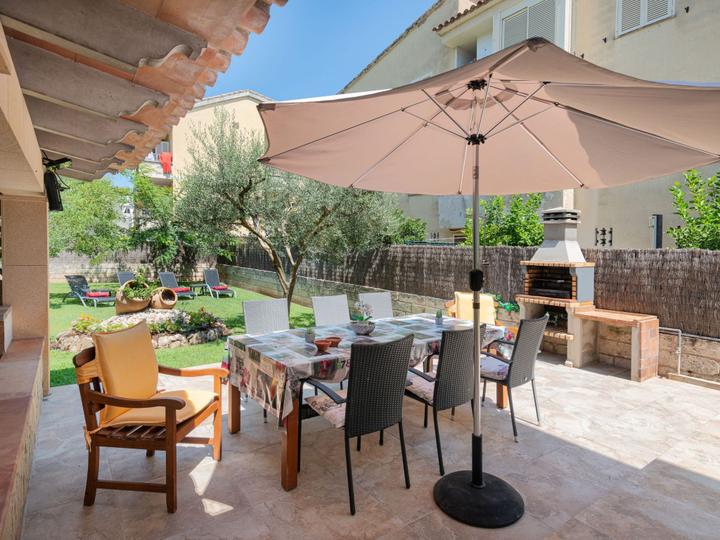 Hus (8 pers.) – Stilvolle Villa mit Terrasse und Nähe zum Strand (1/42)