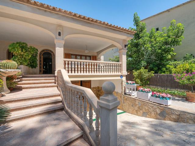 Stilvolle Villa mit Terrasse und Nähe zum Strand – billede 2