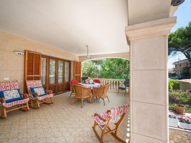 Stilvolle Villa mit Terrasse und Nähe zum Strand – billede 24