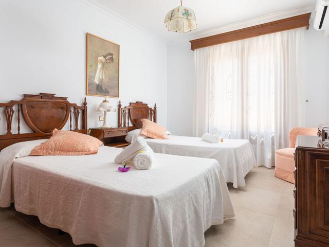 Stilvolle Villa mit Terrasse und Nähe zum Strand – billede 9