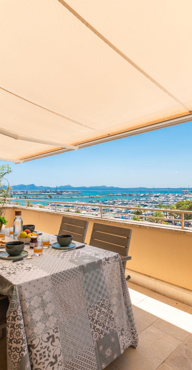 Nautic Sea Views