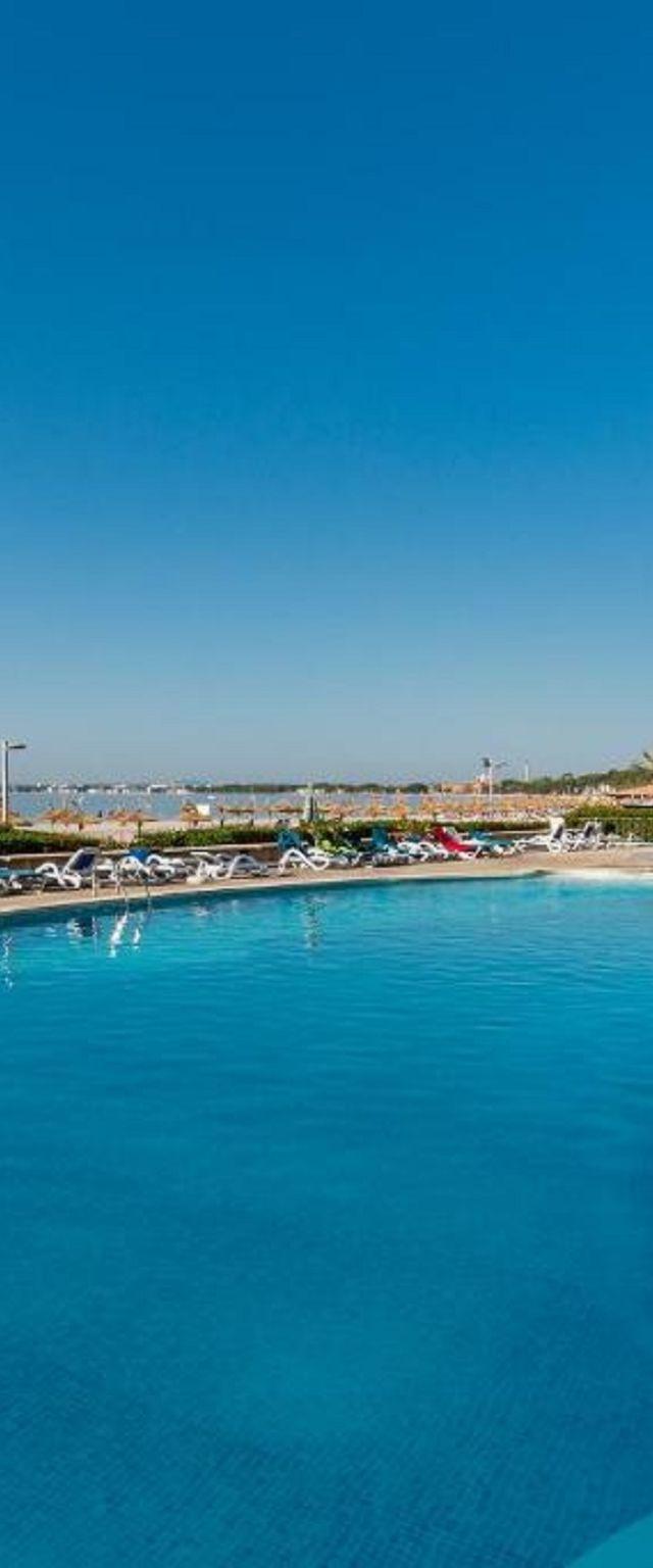 Carabela Front Beach & Pool – billede 21
