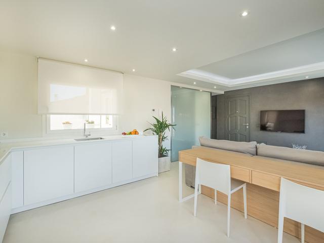 Attic Sea Views – billede 10