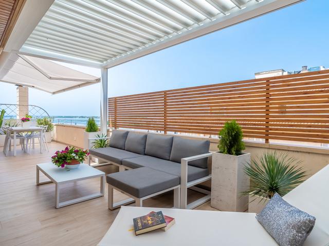 Attic Sea Views – billede 19