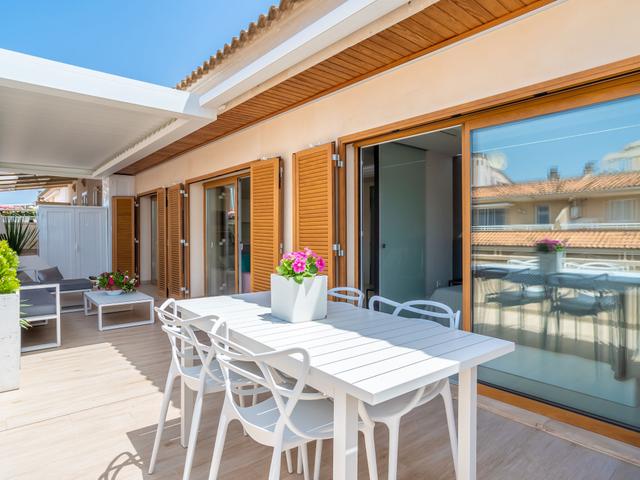 Attic Sea Views – billede 20