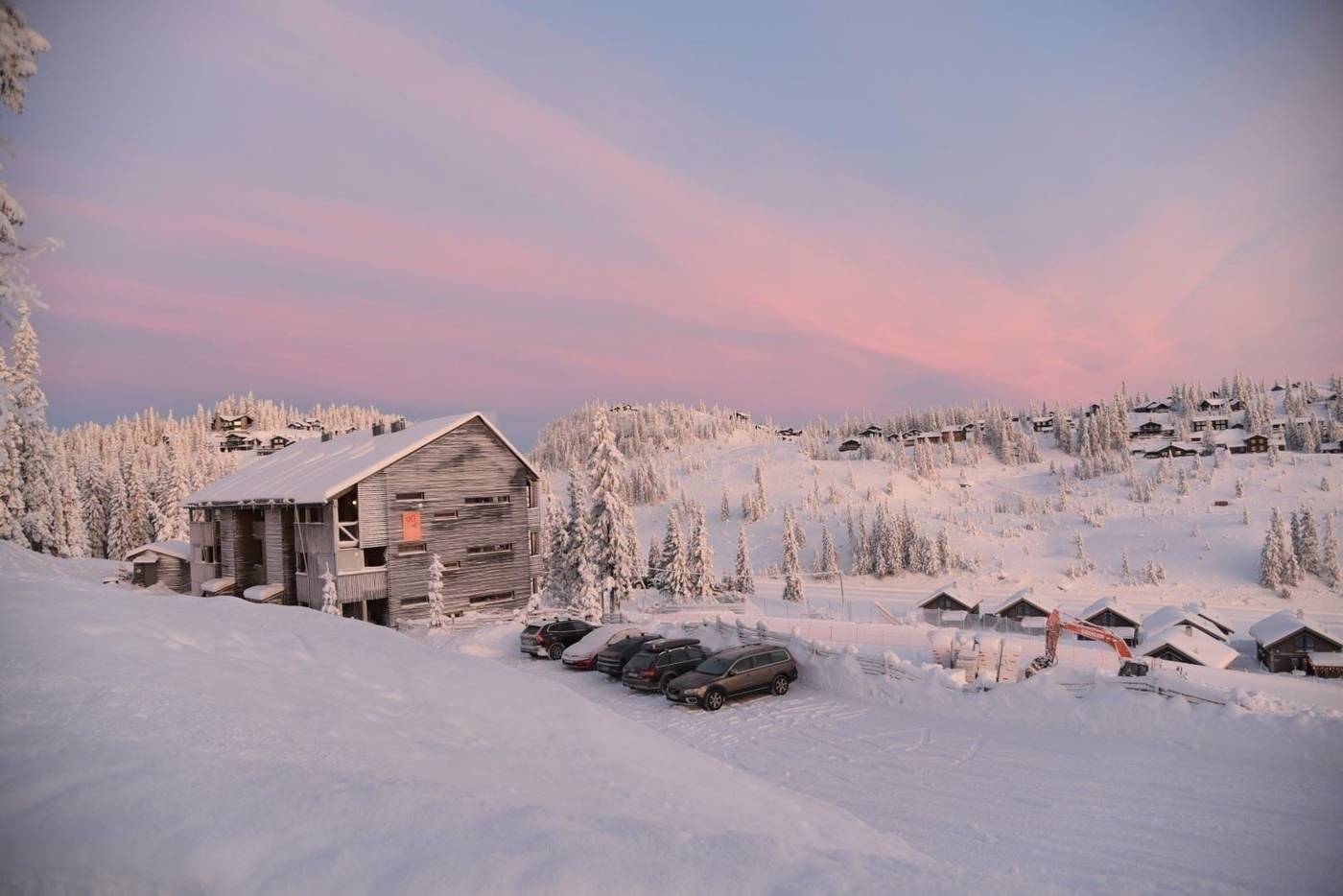 BASE CAMP 233, Kvitfjell