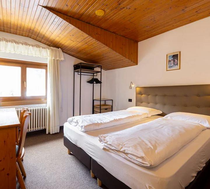 Standard Dobbeltværelse – Hotel Oswald (Canazei)
