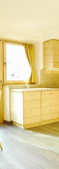 2-værelses deluxe lejlighed med balkon – Baita Cusini