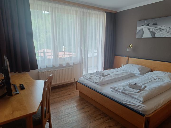 Familieværelse m balkon max 6 pers. – Barenbachhof (1/11)