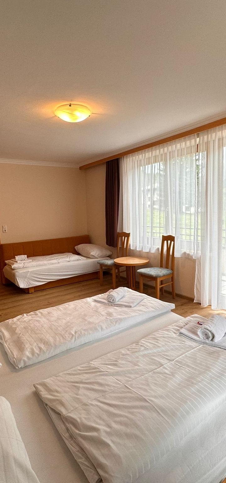 Trippelrum m bäddsoffa max 3 pers. – Barenbachhof