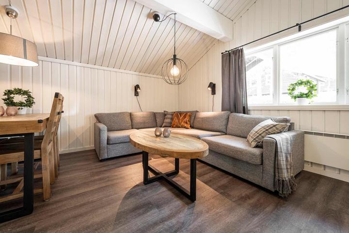 Lindvallen – Bruna Byn 25 – 2 soveværelser, 5 senge, 55m2 – Bruna byn (1/18)