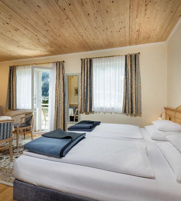 Dobbeltværelse max 3 pers. – Kur- und Sporthotel Alpenblick
