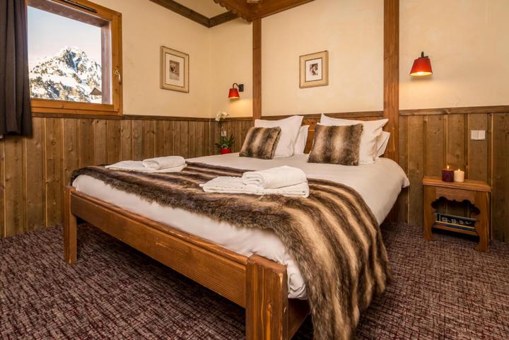 Lejlighed til 12/14 personer – Residence Chalet Altitude***** (1/2)