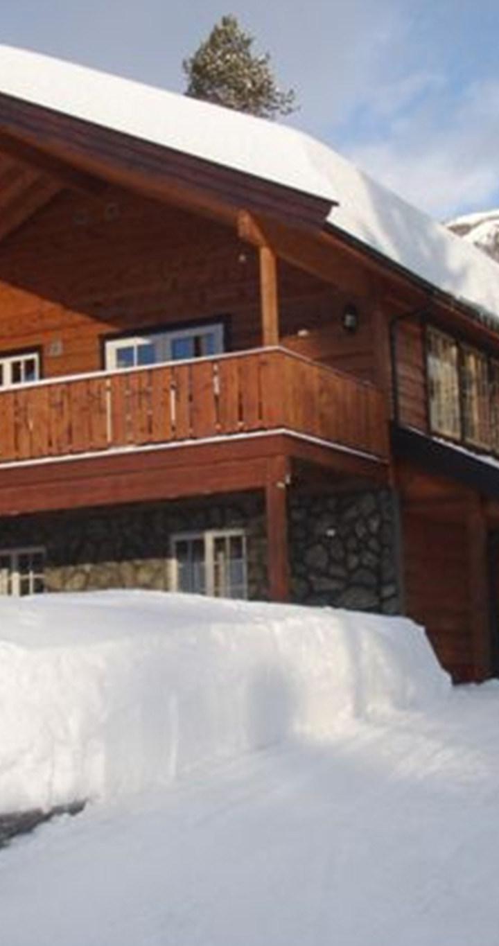 Sentrum – SYVERSBRÅTEN  – 2 soveværelser, 6 senge, 60m2 – Leiligheter Hemsedal Sentrum
