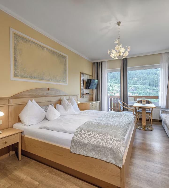 Dobbeltværelse max 4 pers. Panoramaudsigt – Kur- und Sporthotel Alpenblick