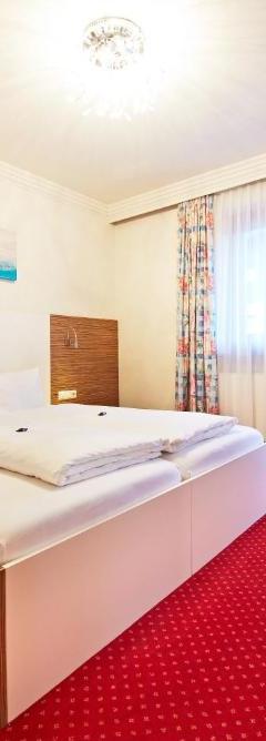 Stort familieværelse max 4 pers. – Heli's B&B (Hinterglemm)
