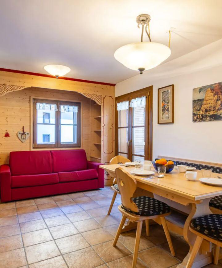 3-værelses lejlighed med balkon max 6 pers. – Casa Emilia