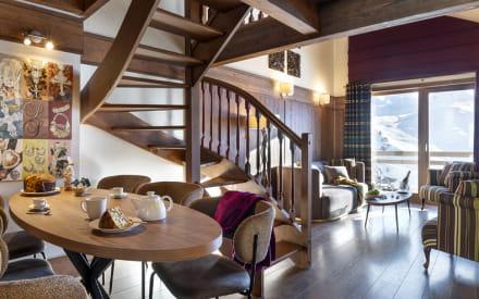 Prestige suite til 5 personer – Hotel Le Hameau du Kashmir – Grand Rue