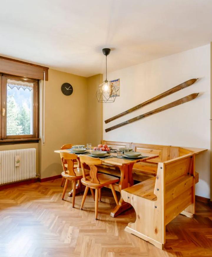 3-værelses lejlighed med balkon | max 6 pers. (80 m2) – Enrosadira (Alba)